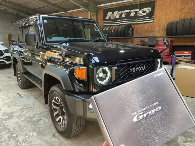 トヨタ 70ランドクルーザー😎
盗難対策の為、Grgo V2をインストールいたしました👍
車両盗難防止に特化したエンジン始動の無効化セキュリティになります。またリモコンに不正操作の通知機能付きで安心です。
同時に当店オリジナルロゴスキャナーも取り付け、防犯アピールもバッチリ👌っす
またパナソニック9インチフローティングナビとAIを搭載したユピテル製ドライブレコーダーも取り付け👍
セキュリティと駐車監視ドライブレコーダーでダブルガードが当店では流行り😁
いつもありがとうございます😊
ありがとうございます😊
#カーセキュリティ
#canインベーダー
#grgov2
#盗難防止
#福岡
#北九州
#小倉北
#ブレインチャイルド
#brainchild